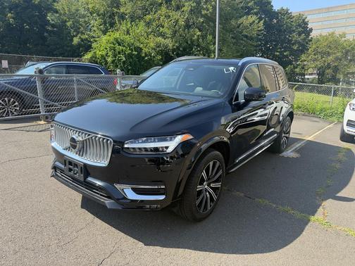 2024 Volvo XC90 B5 Core Bright Theme