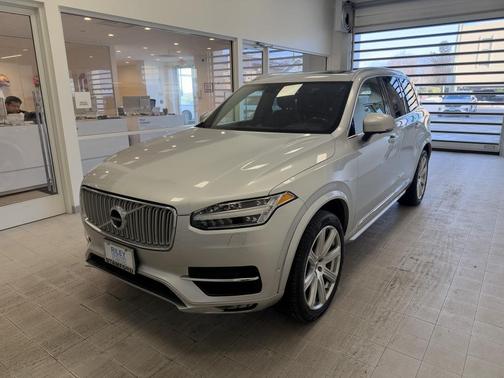 2018 Volvo XC90 T6 Inscription