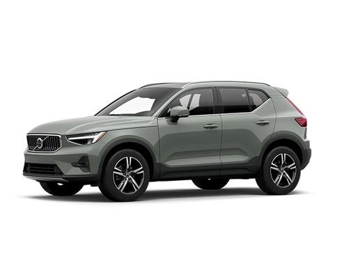 2023 Volvo XC40 B5 Plus Bright Theme