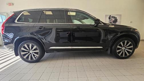 2024 Volvo XC90 B6 Plus Bright Theme 6-Seater