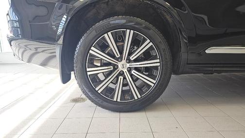 2024 Volvo XC90 B6 Plus Bright Theme 6-Seater
