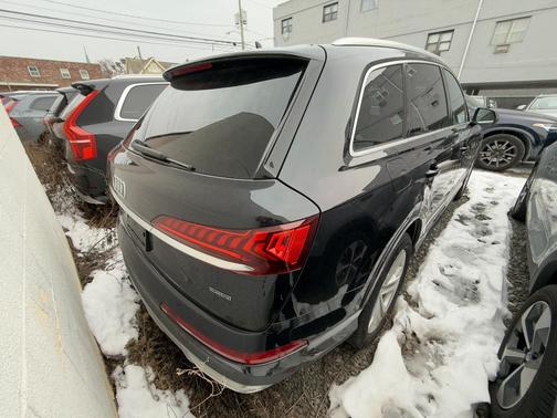 2020 Audi Q7 55 Premium