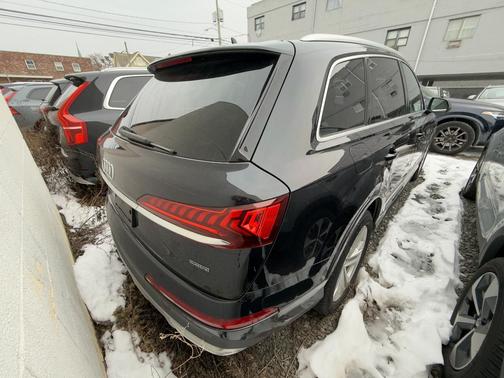 2020 Audi Q7 55 Premium