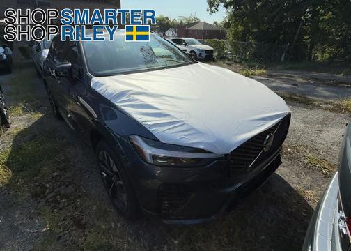 2026 Volvo XC60 B5 Plus