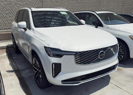 2026 Volvo XC90 B6 Plus 7-Seater