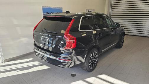 2024 Volvo XC90 Recharge Plug-In Hybrid T8 Plus Bright Theme 7-Seater