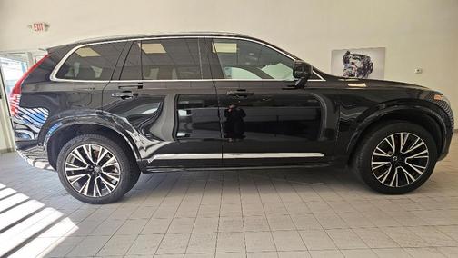 2024 Volvo XC90 Recharge Plug-In Hybrid T8 Plus Bright Theme 7-Seater