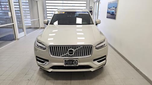 2022 Volvo XC90 T6 AWD Inscription 7 Seater