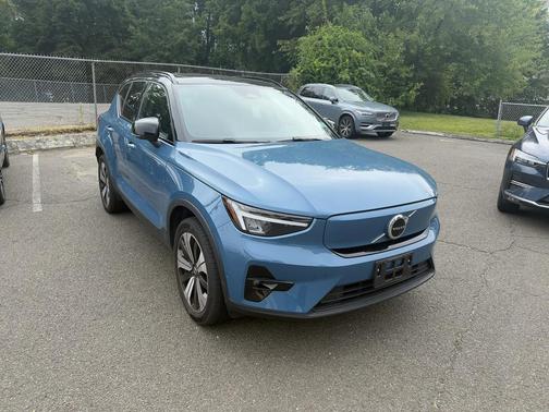 2023 Volvo XC40 Recharge Pure Electric Twin Plus
