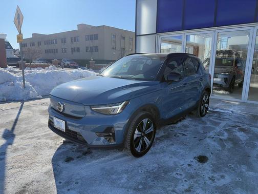 2023 Volvo XC40 Recharge Pure Electric Twin Plus