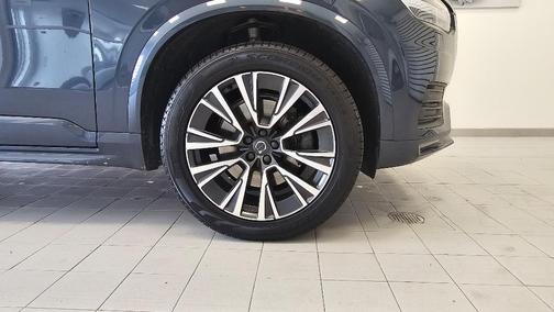 2022 Volvo XC90 T6 Momentum 6 Passenger