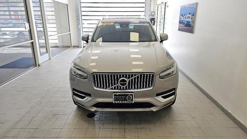 2024 Volvo XC90 B5 Core Bright Theme