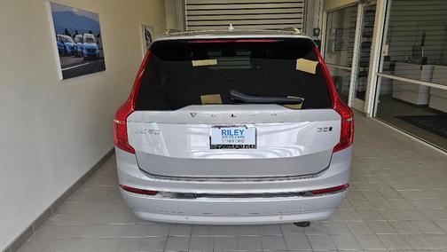 2024 Volvo XC90 B5 Core Bright Theme