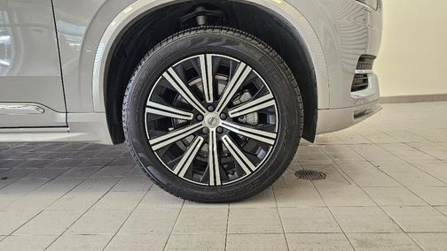 2024 Volvo XC90 B5 Core Bright Theme