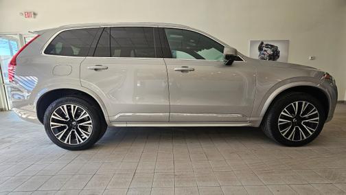 2023 Volvo XC90 Recharge Plug-In Hybrid Plus Bright 7-Seater