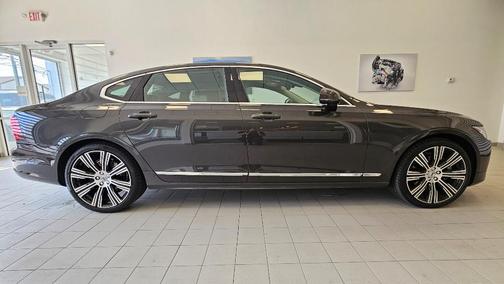 2023 Volvo S90 B6 Plus