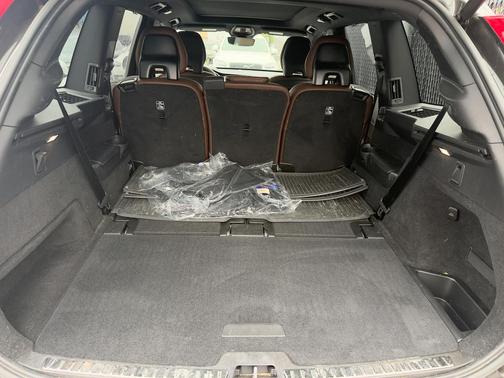 2024 Volvo XC90 B6 Ultimate Bright Theme 7-Seater