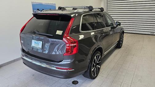 2024 Volvo XC90 B6 Ultimate Bright Theme 7-Seater