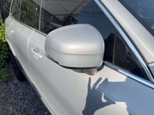 2023 Volvo XC90 Recharge Plug-In Hybrid T8 Plus Bright Theme 7-Seater