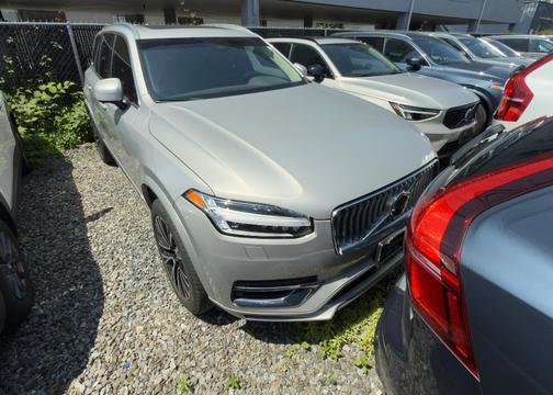 2023 Volvo XC90 Recharge Plug-In Hybrid T8 Plus Bright Theme 7-Seater