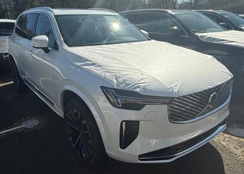 2025 Volvo XC90 Plug-In Hybrid T8 Plus 7-Seater