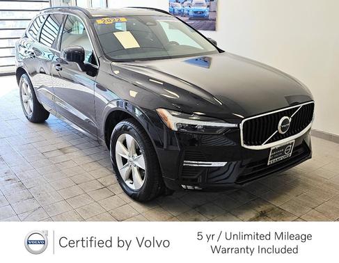 2022 Volvo XC60 B5 Momentum