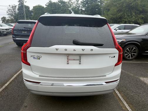 2022 Volvo XC90 T6 Inscription 7 Passenger