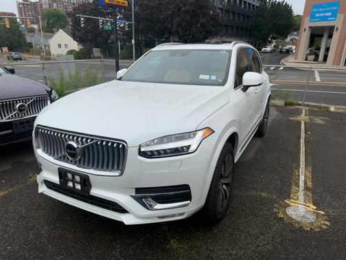 2022 Volvo XC90 T6 Inscription 7 Passenger