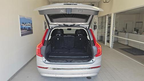 2024 Volvo XC90 B5 Core Bright Theme