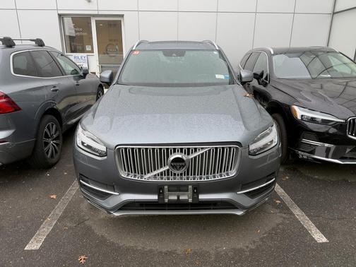 2018 Volvo XC90 T6 Inscription