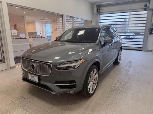 2018 Volvo XC90 T6 Inscription