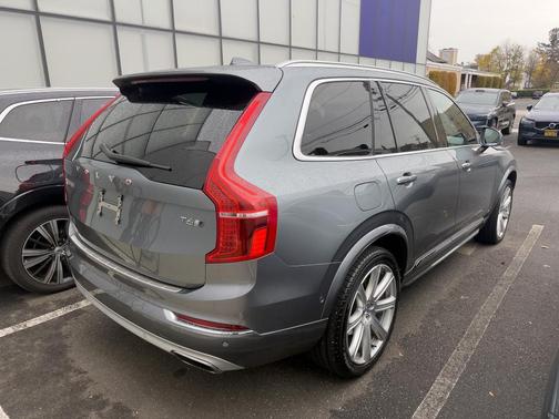 2018 Volvo XC90 T6 Inscription