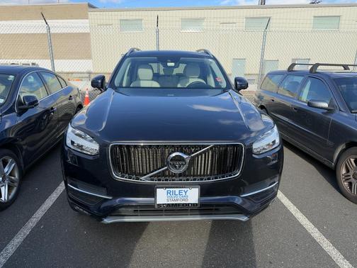 2019 Volvo XC90 T5 Momentum