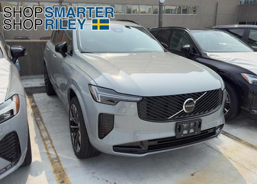 2026 Volvo XC90 B6 Ultra Dark Theme 6-Seater