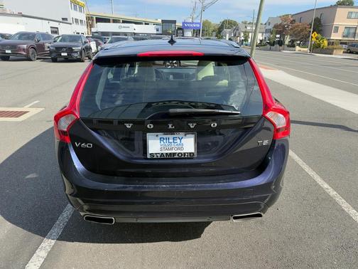 2017 Volvo V60 T5 Premier