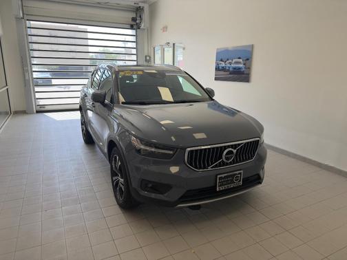 2022 Volvo XC40 T5 Inscription