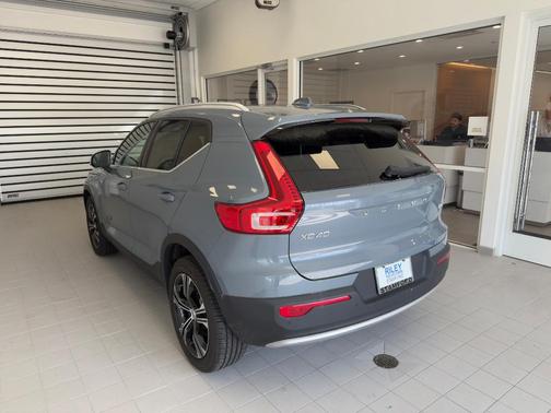 2022 Volvo XC40 T5 Inscription