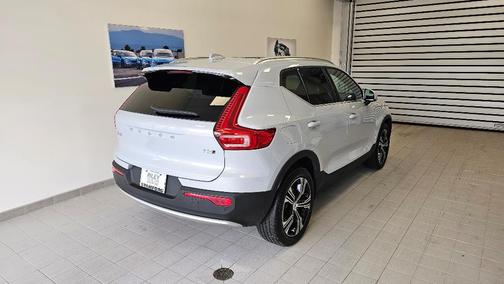 2022 Volvo XC40 T5 Inscription