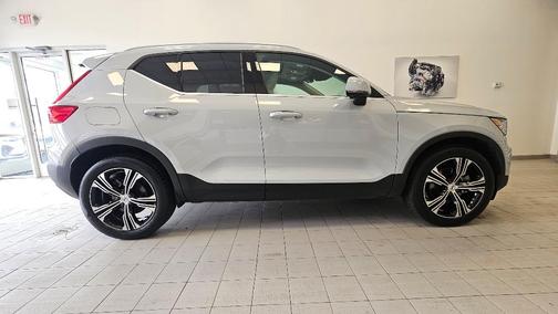 2022 Volvo XC40 T5 Inscription