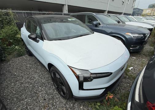 2025 Volvo EX30 Twin Motor Plus