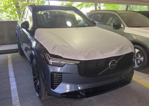 2026 Volvo XC90 B6 Ultra Dark Theme 6-Seater