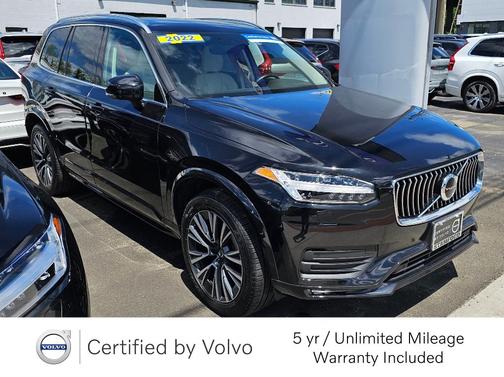 2022 Volvo XC90 T6 Momentum 7 Passenger