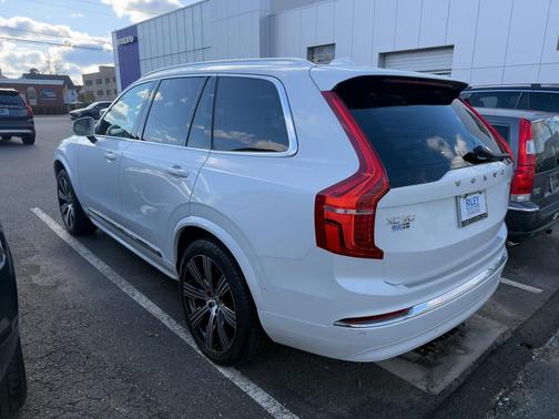 2023 Volvo XC90 B6 Ultimate 6-Seater