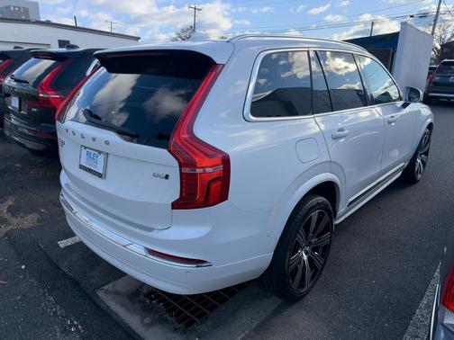 2023 Volvo XC90 B6 Ultimate 6-Seater