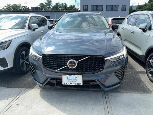 2025 Volvo XC60 Plug-In Hybrid T8 Core