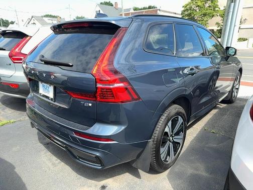 2025 Volvo XC60 Plug-In Hybrid T8 Core