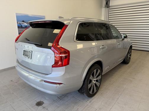 2023 Volvo XC90 Recharge Plug-In Hybrid T8 Plus Bright Theme 7-Seater