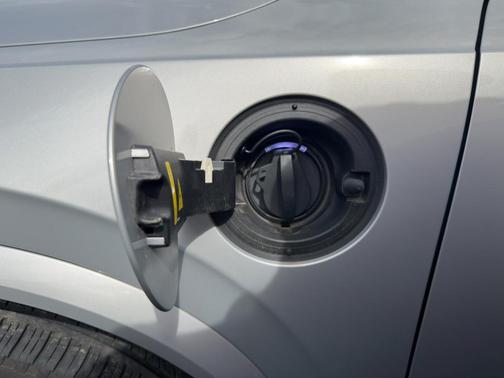 2023 Volvo XC90 Recharge Plug-In Hybrid T8 Plus Bright Theme 7-Seater