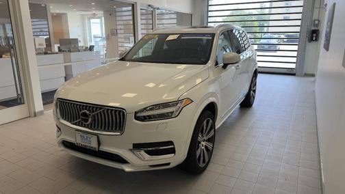 2024 Volvo XC90 Recharge Plug-In Hybrid T8 Plus Bright Theme 7-Seater
