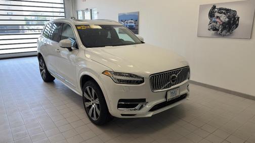 2024 Volvo XC90 Recharge Plug-In Hybrid T8 Plus Bright Theme 7-Seater